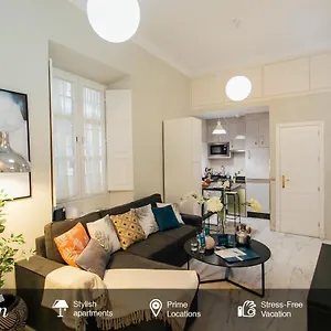 Apartment Comfortable Duplex- 1bd 2bth- Dean Miranda 