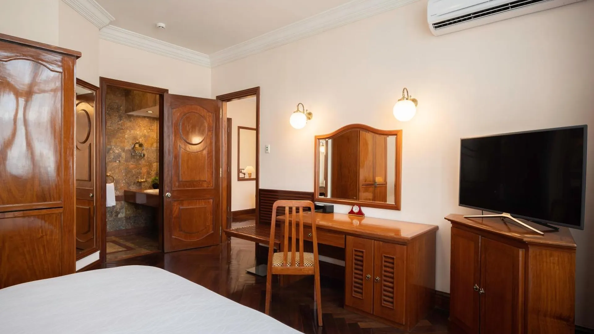 Hotel Majestic Saigon Ho Chi Minh City